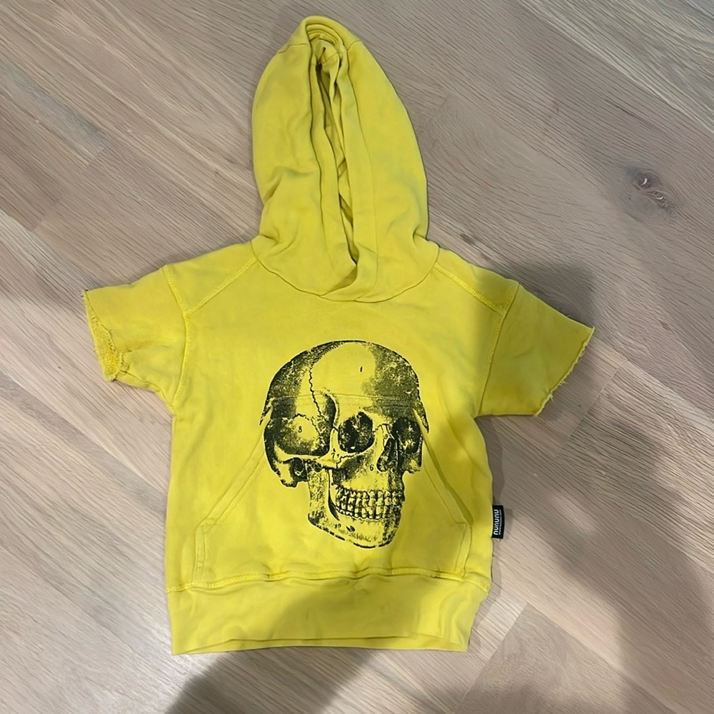 Nununu skull yellow short sleeve hoodie